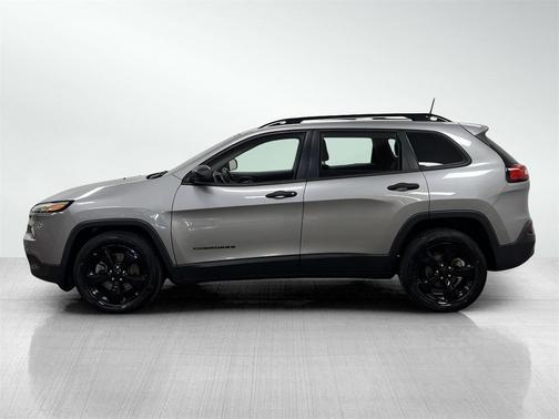 2017 Jeep Cherokee Sport
