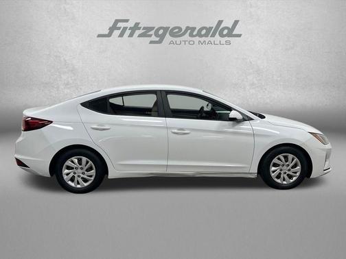 2020 Hyundai ELANTRA SE