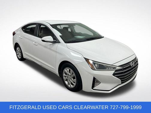 2020 Hyundai ELANTRA SE