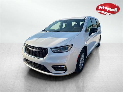 2024 Chrysler Pacifica Touring
