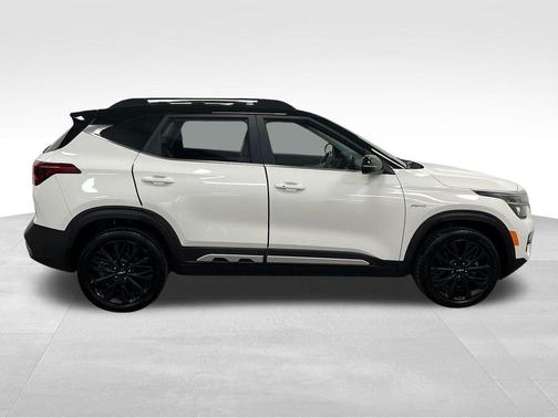 2022 Kia Seltos Nightfall Edition