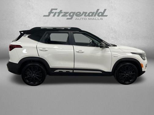 2022 Kia Seltos Nightfall Edition