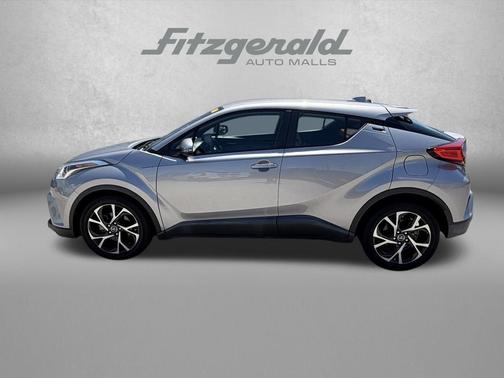 Silver Knockout Metallic 2019 Toyota C-HR XLE