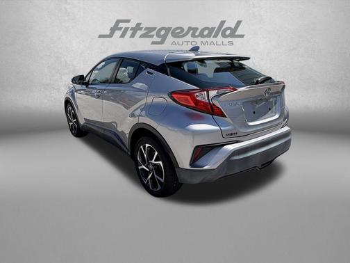 Silver Knockout Metallic 2019 Toyota C-HR XLE