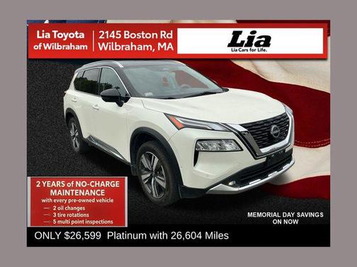 Pearl White Tricoat/Super Black 2022 Nissan Rogue Platinum