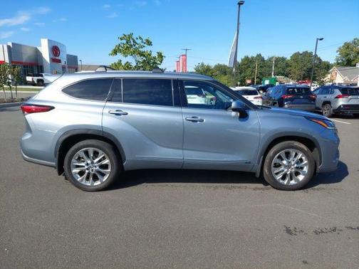 2023 Toyota Highlander Hybrid Limited