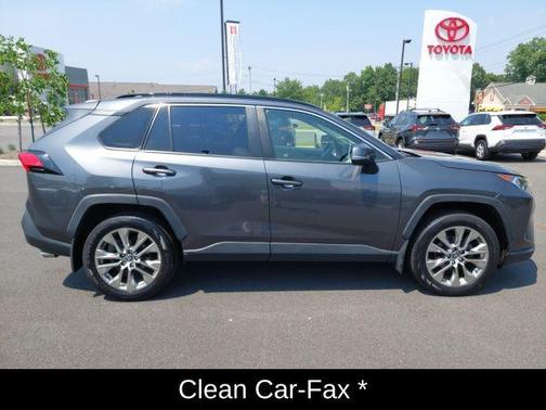 2019 Toyota RAV4 XLE Premium