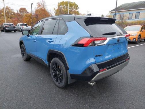 2025 Toyota RAV4 Hybrid SE
