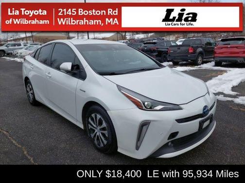 2022 Toyota Prius LE