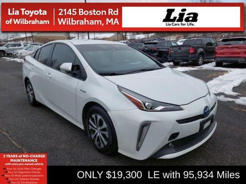 2022 Toyota Prius LE