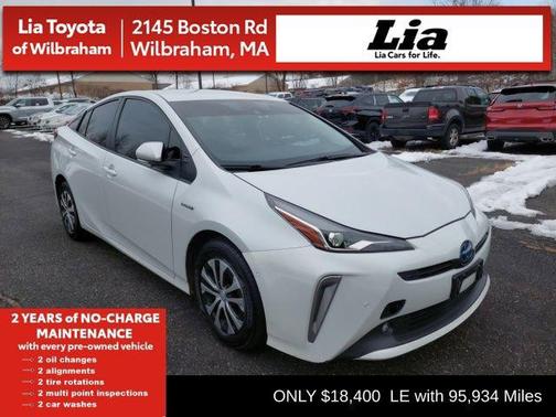 2022 Toyota Prius LE