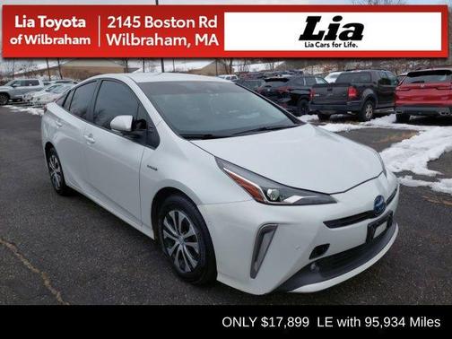 2022 Toyota Prius LE