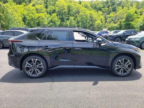2025 Toyota bZ4X Limited