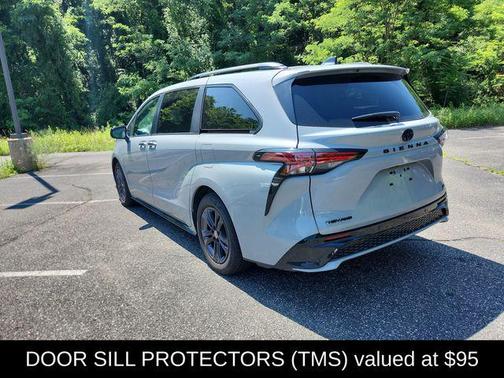 Cement 2025 Toyota Sienna XSE 7 Passenger