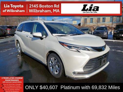 2022 Toyota Sienna Platinum