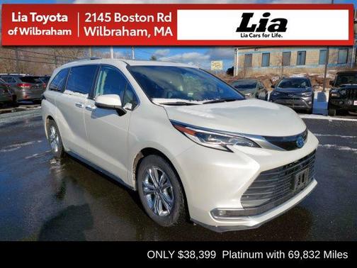 2022 Toyota Sienna Platinum
