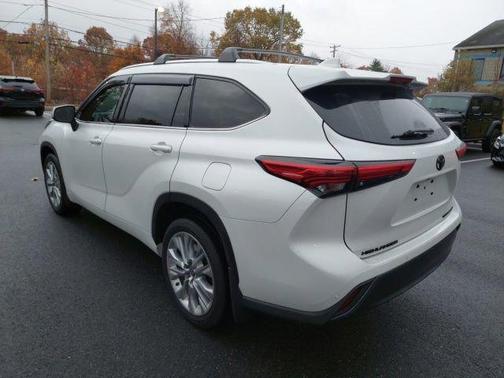 2022 Toyota Highlander Limited