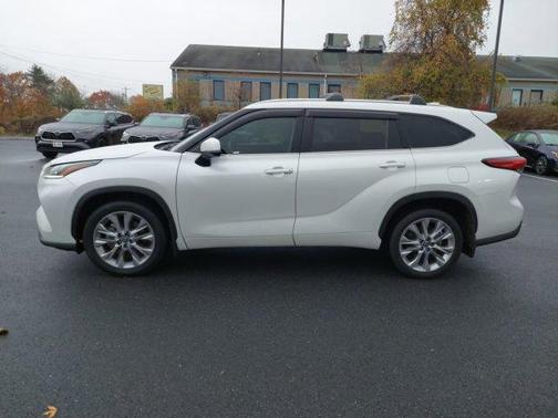 2022 Toyota Highlander Limited