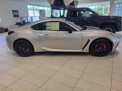 2025 Toyota GR86 Premium