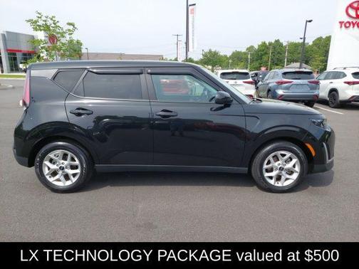 2023 Kia Soul LX