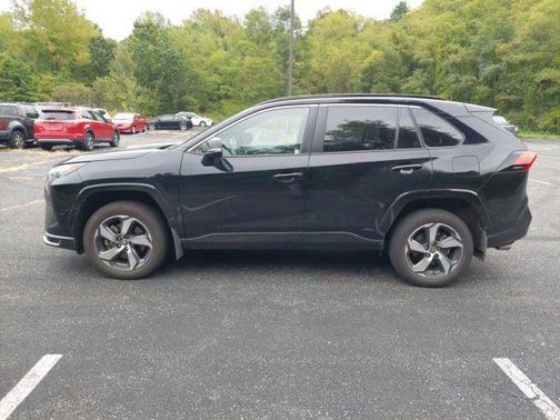 2025 Toyota RAV4 Hybrid SE