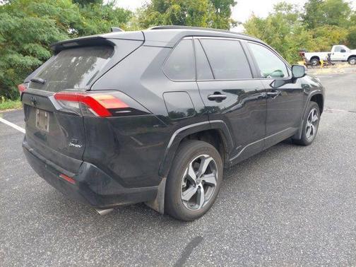 2025 Toyota RAV4 Hybrid SE