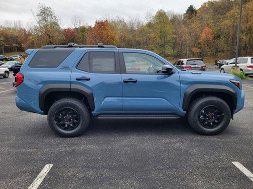2025 Toyota 4Runner TRD Off Road