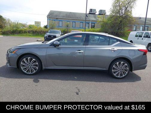 Gun Metallic 2023 Nissan Altima 2.5 SL