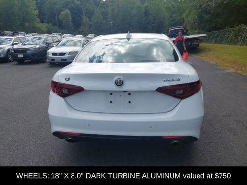 2020 Alfa Romeo Giulia Base
