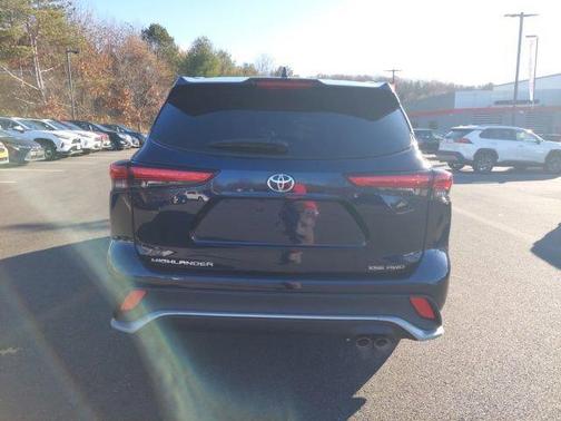 2023 Toyota Highlander XSE