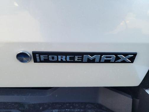 2026 Toyota Tundra Hybrid Platinum