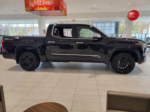 2025 Toyota Tundra Hybrid 1794 Edition