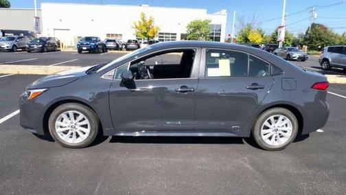 2025 Toyota Corolla Hybrid LE