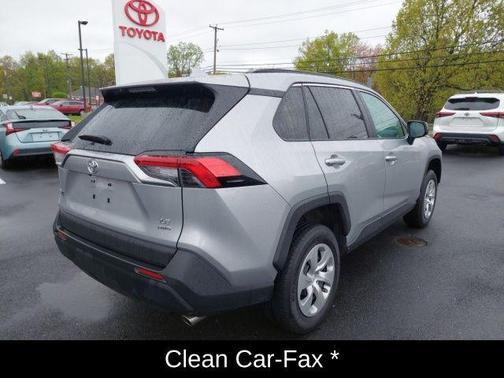 2020 Toyota RAV4 LE