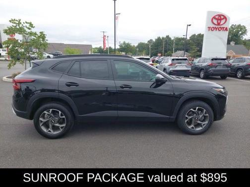 2025 Chevrolet Trax LT