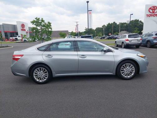 2015 Toyota Avalon Hybrid XLE Touring