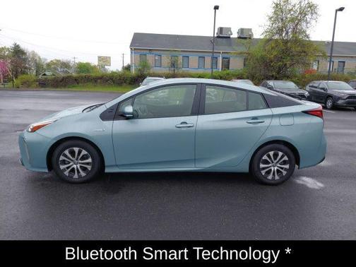 2022 Toyota Prius XLE