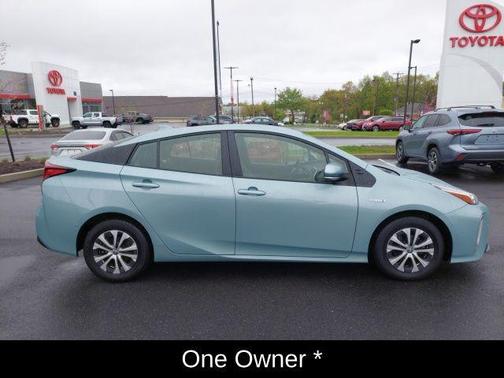 2022 Toyota Prius XLE