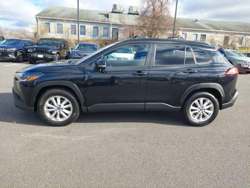 2022 Toyota Corolla Cross LE