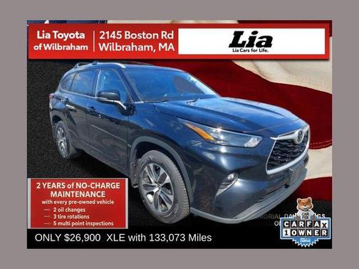 Midnight Black Metallic 2022 Toyota Highlander XLE