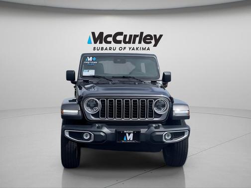 Granite Crystal Metallic Clearcoat 2025 Jeep Wrangler 4-Door Sahara 4x4