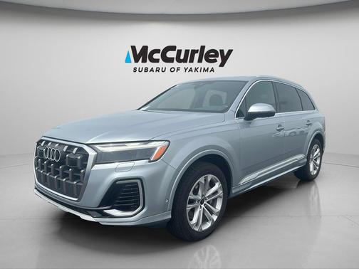 Satellite Silver Metallic 2025 Audi Q7 55 Premium Plus