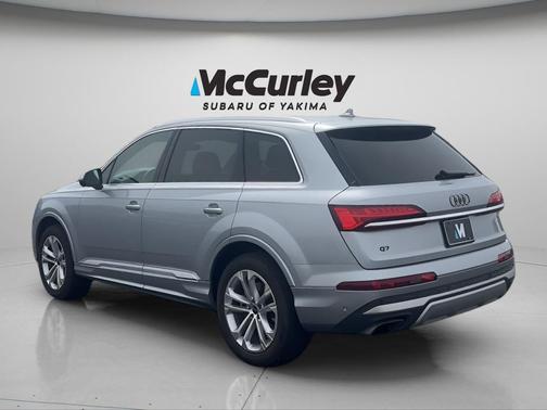 Satellite Silver Metallic 2025 Audi Q7 55 Premium Plus