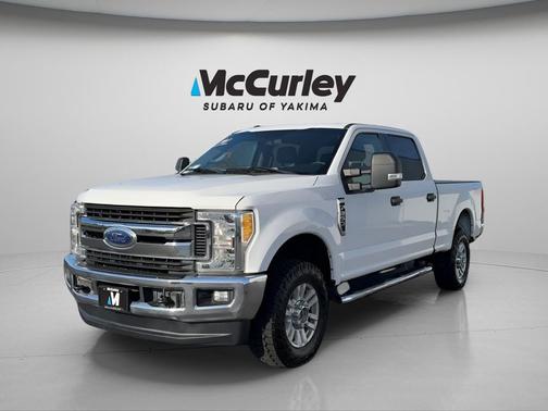 OXFORD WHITE 2017 Ford F-250 XLT