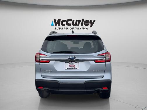 Ice Silver Metallic 2023 Subaru Ascent Base 8-Passenger