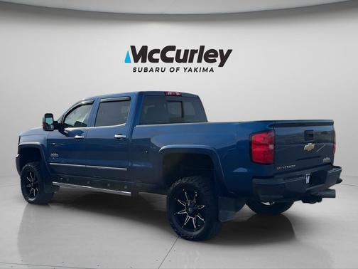 Deep Ocean Blue Metallic 2019 Chevrolet Silverado 3500 High Country