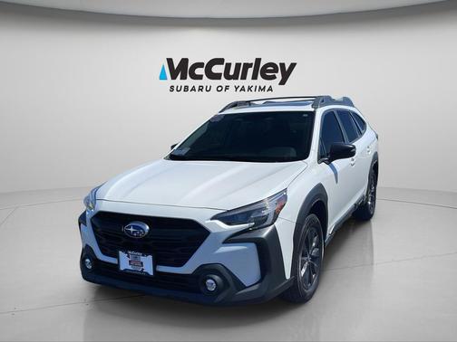 Crystal White Pearl 2023 Subaru Outback Onyx Edition XT