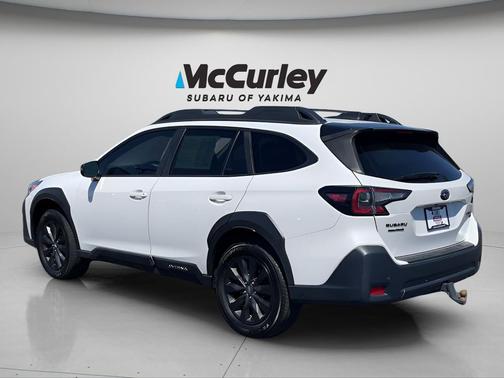 Crystal White Pearl 2023 Subaru Outback Onyx Edition XT