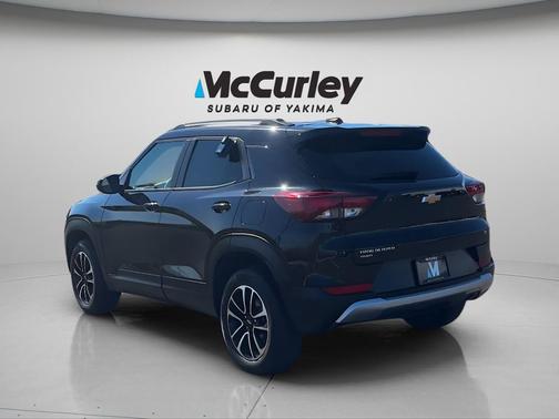 Mosaic Black Metallic 2025 Chevrolet Trailblazer LT