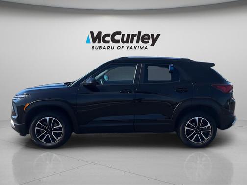 Mosaic Black Metallic 2025 Chevrolet Trailblazer LT